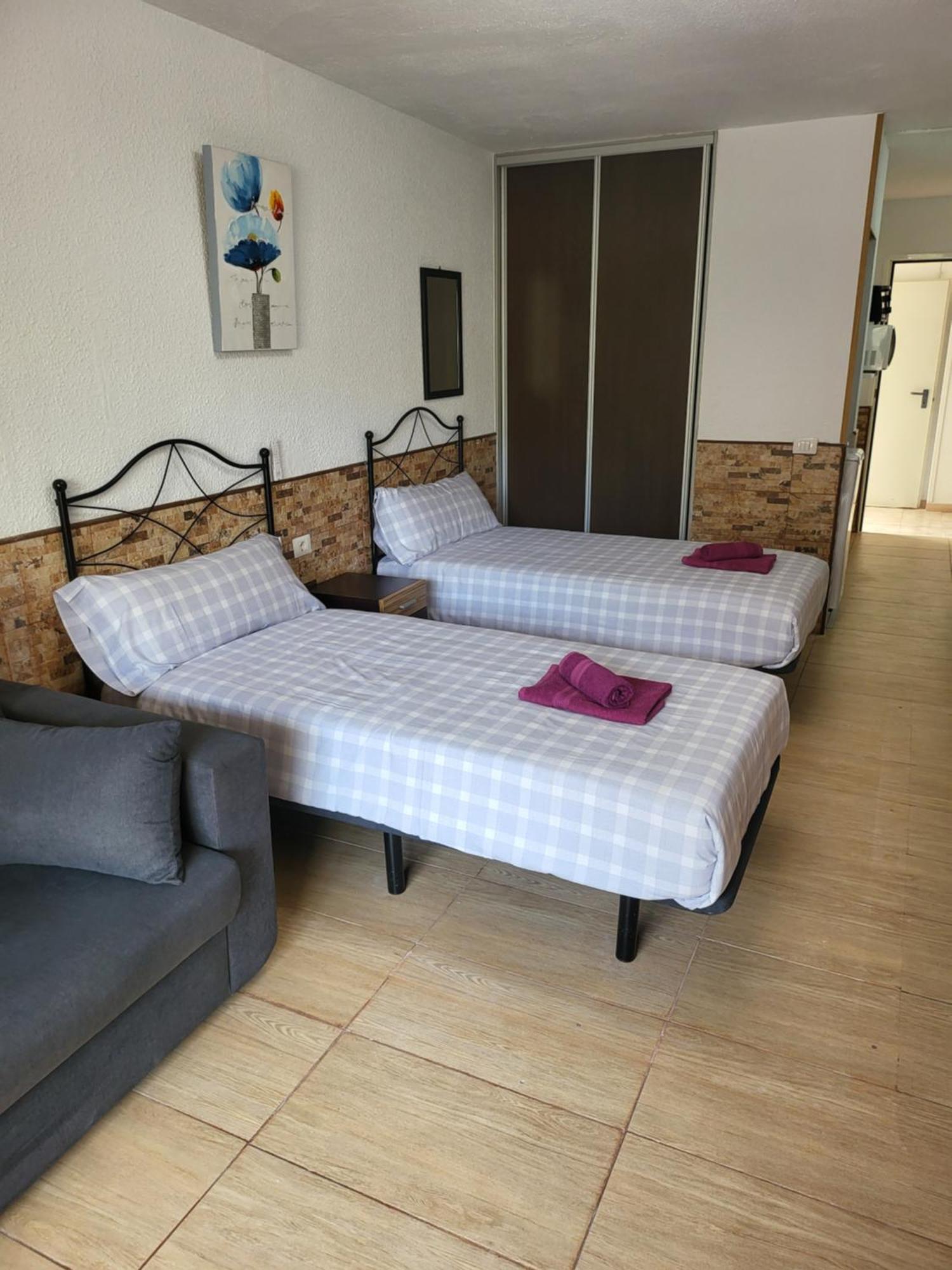 Tropic Apartments En Castle Harbour 洛斯克里斯蒂亚诺斯 外观 照片