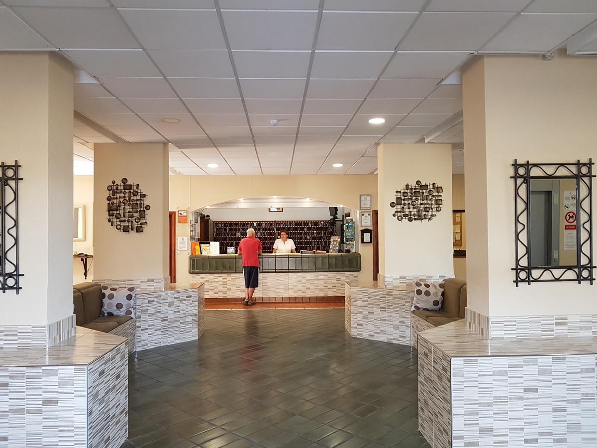 Tropic Apartments En Castle Harbour 洛斯克里斯蒂亚诺斯 外观 照片
