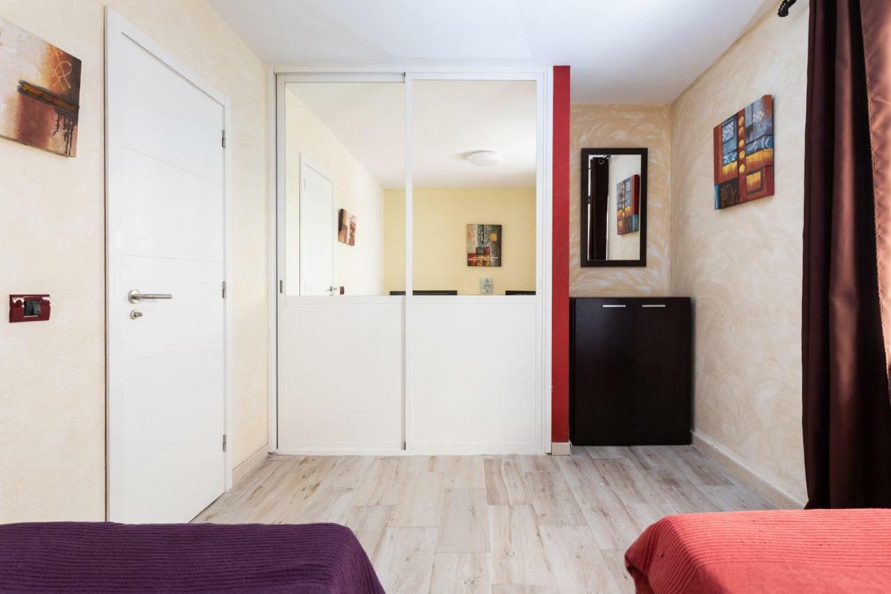 Tropic Apartments En Castle Harbour 洛斯克里斯蒂亚诺斯 外观 照片
